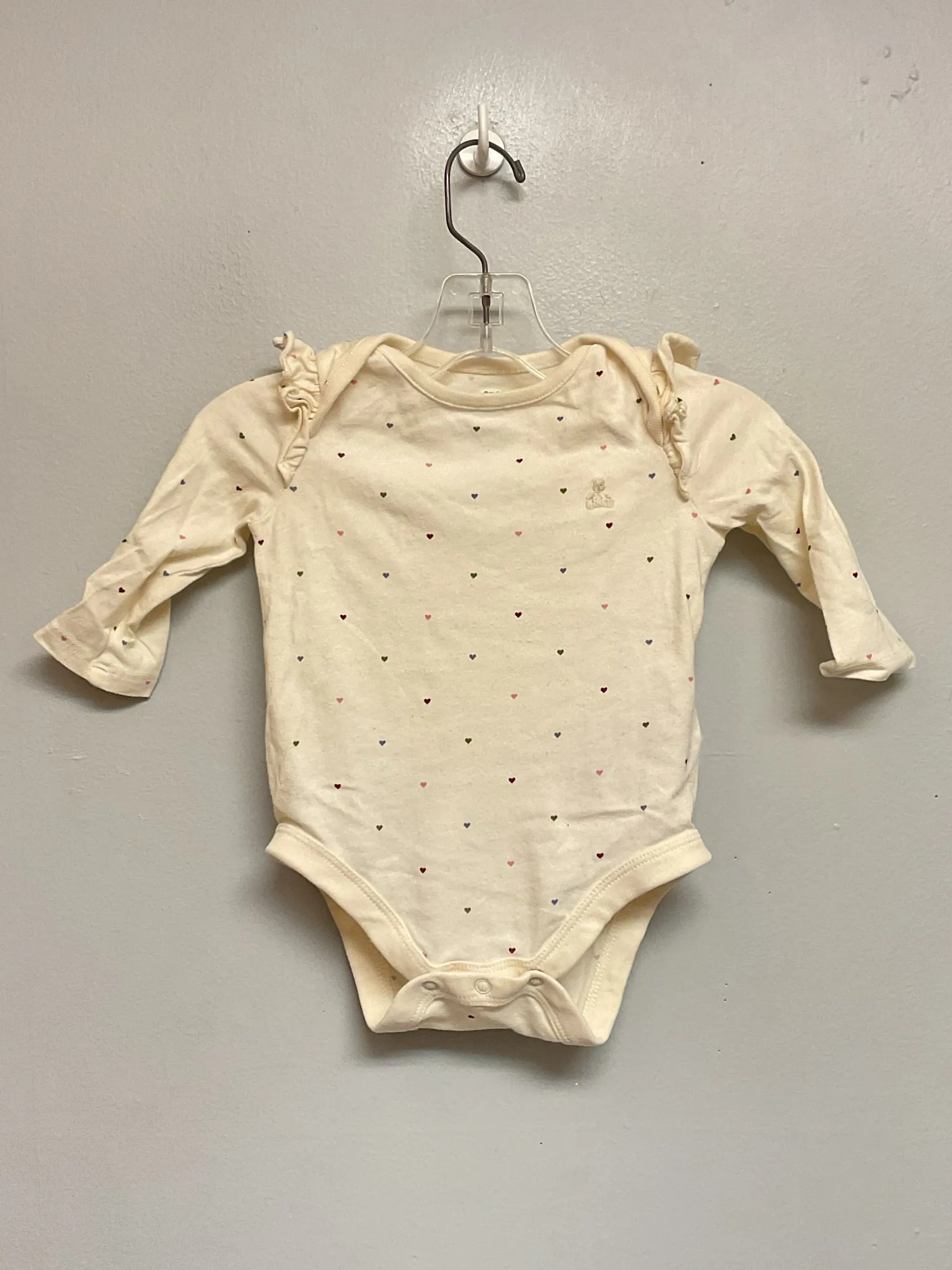 Gap Size 3M Cream Hearts Cotton Infant Girls Onesies & Tees