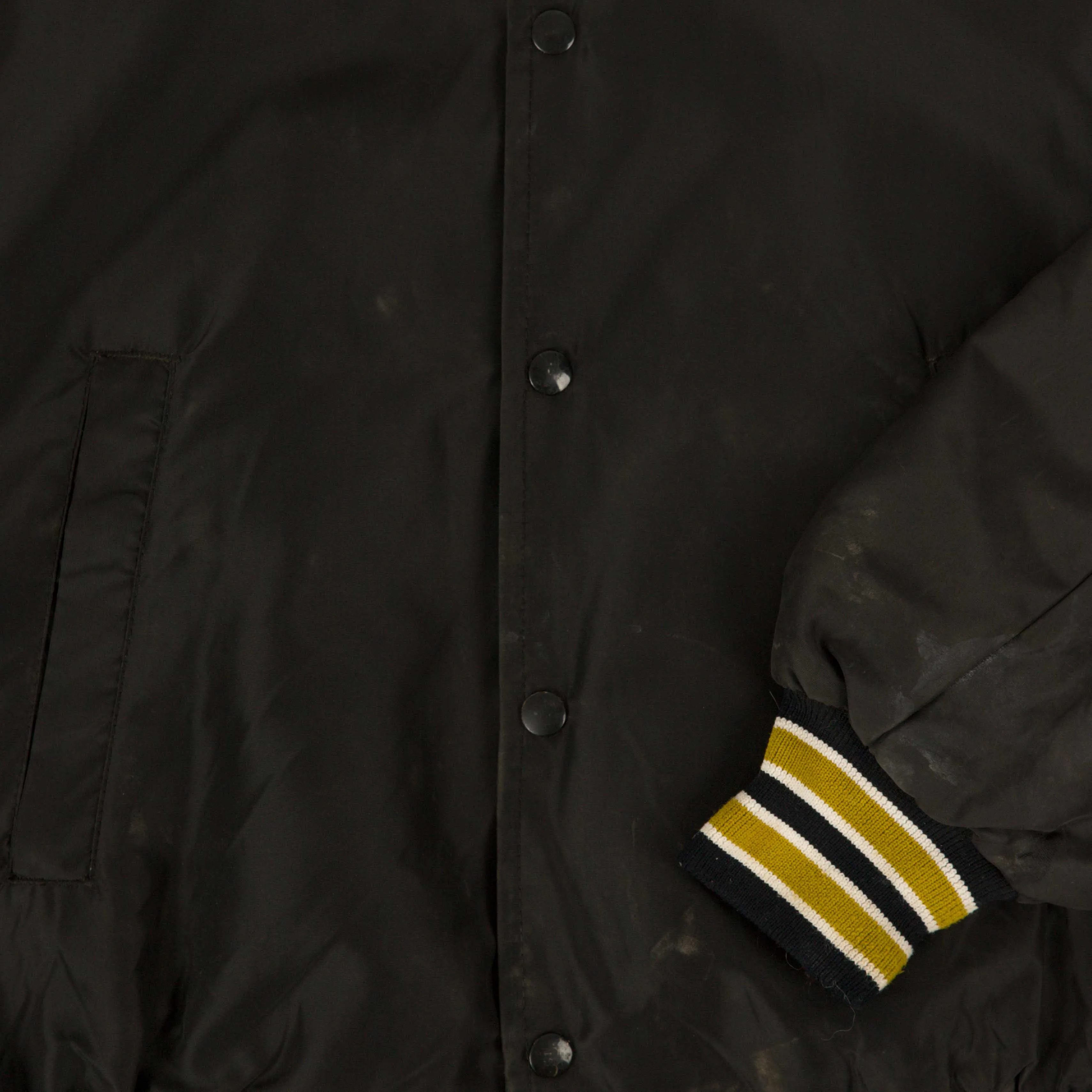 MEN'S VINTAGE 1990S NYLON VARSITY BOMBER JACKET - SMALL